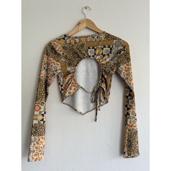 Urban Outfitters UO Orange Tile Print Long Sleeve Hanky Hem Top Size M‎ - Picture 3 of 6